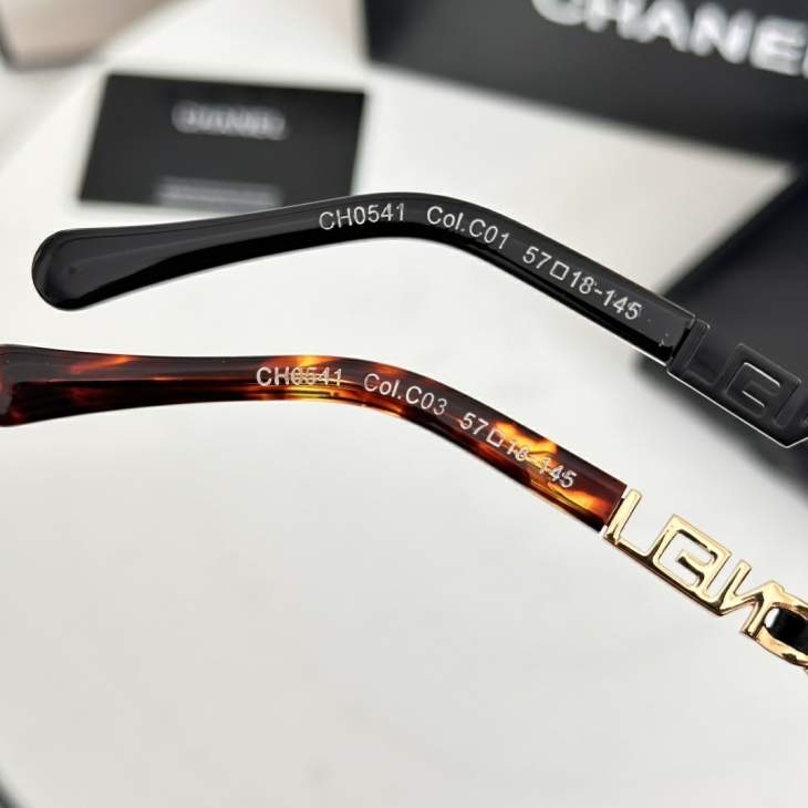 Picture of Chanel Sunglasses _SKUfw76722061fw